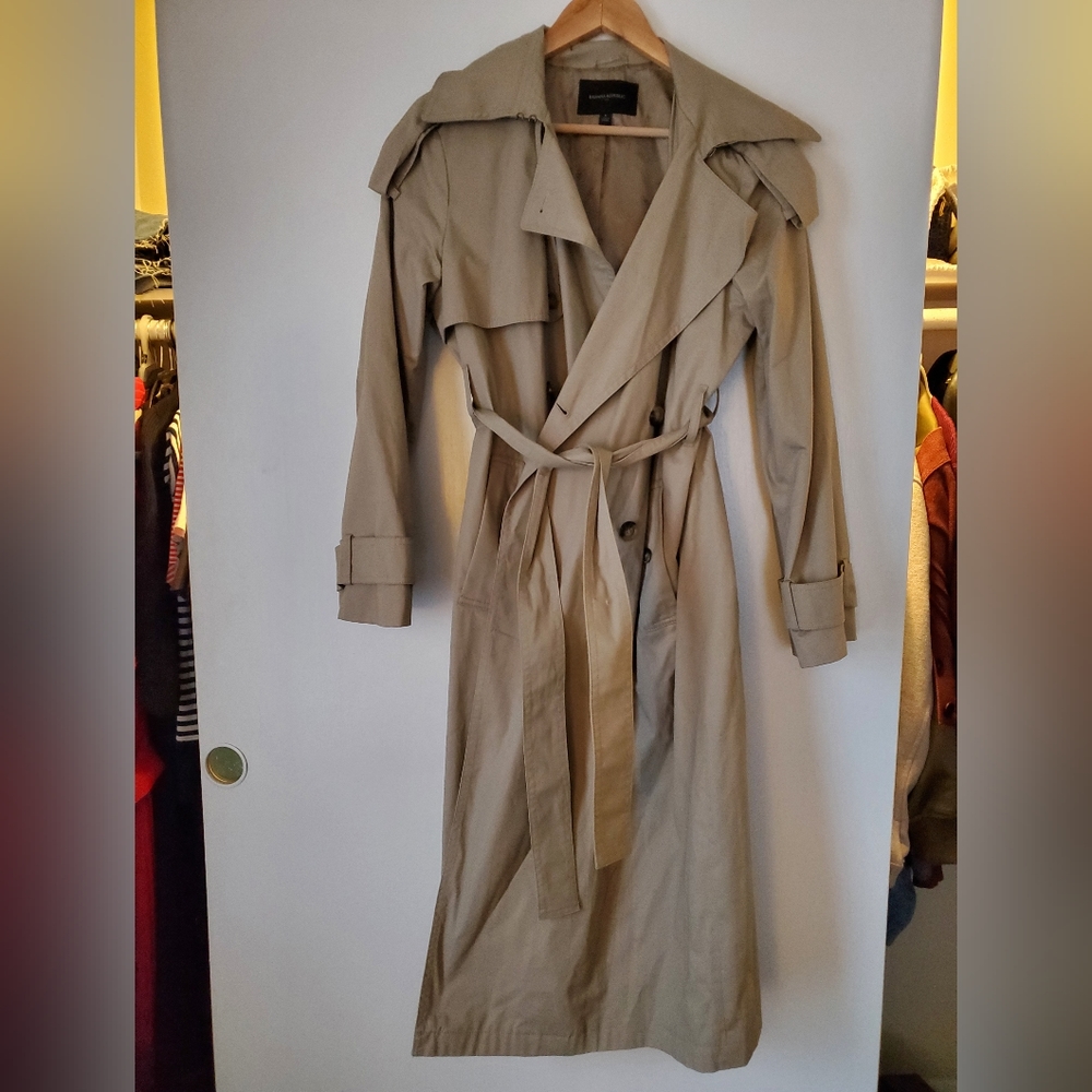 Banana Republic Trench Coat Size Small